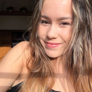 Meet your Posher, Olivia